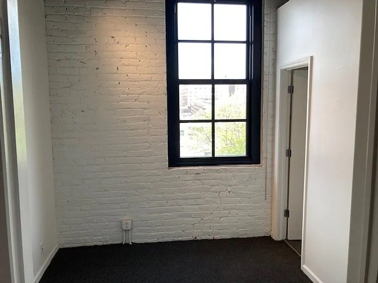 Bolts & Nuts Lofts — Photo 12