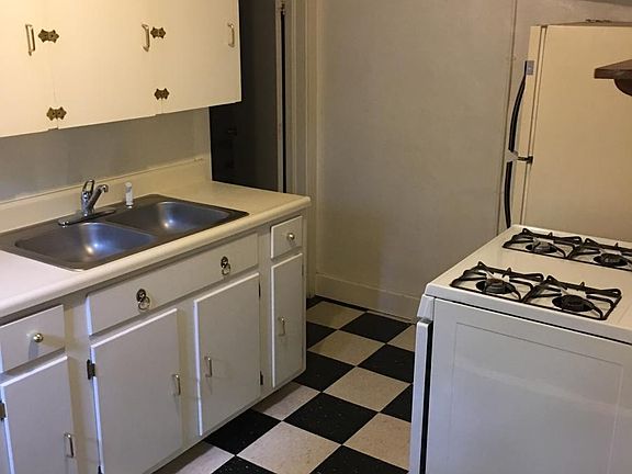 2nd image of 1617 13th Ave APT 4