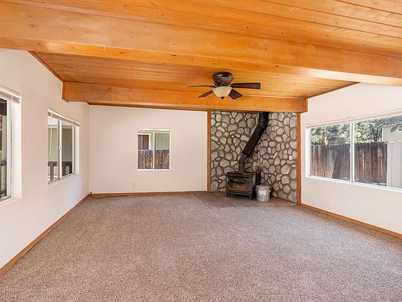 3rd image of 2060 Cedar Ln