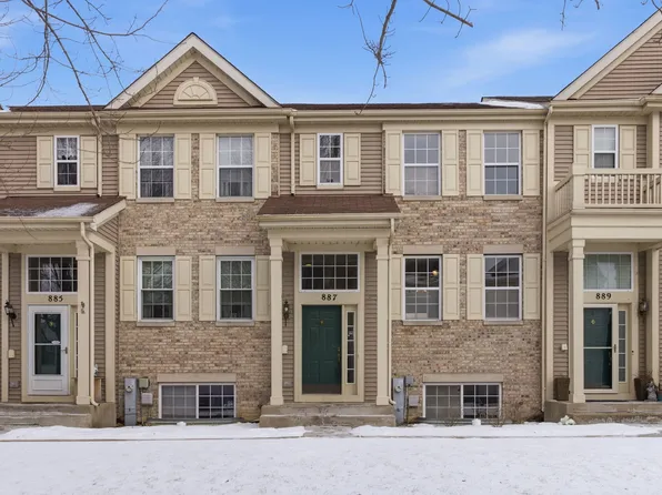 887 Emerald Dr, Hampshire, IL 60140