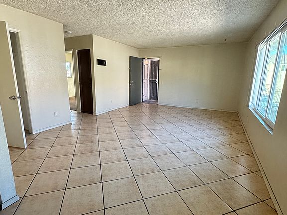 3rd image of 4910 Imperial Ave #5