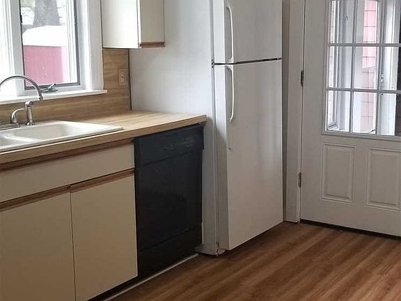 4th image of 21 Mansion Dr