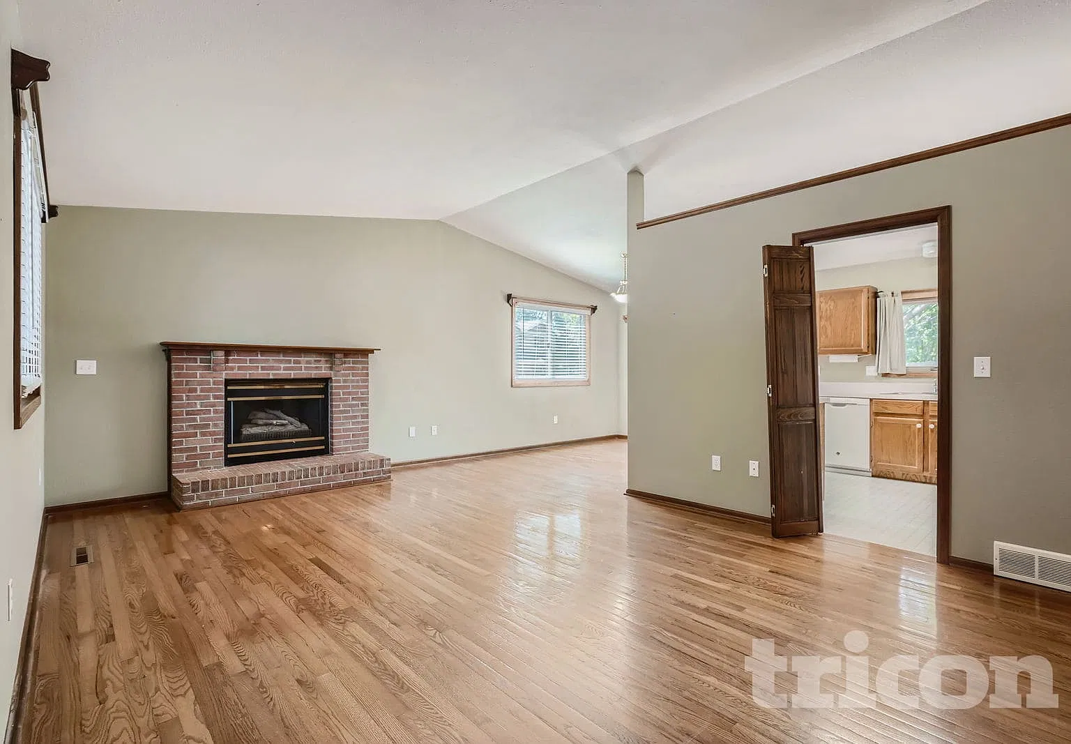 537 Redwood Circle Berthoud CO — Photo 2