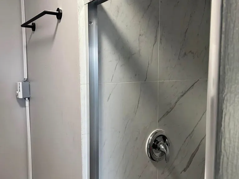 477 Melvin Ave — Photo 10