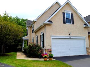 374 Dewsbury Pl, Blue Bell, PA 19422