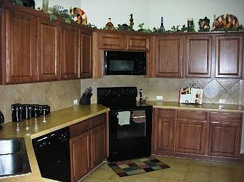 4th image of 225 Gainer Dr