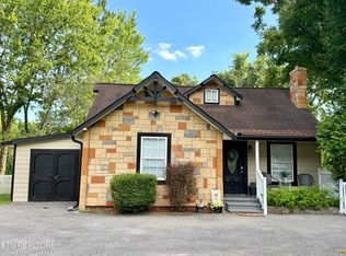 305 Jackson St, Sevierville, TN 37862
