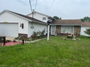 4170 Abbe Rd, Sheffield Village, OH 44054