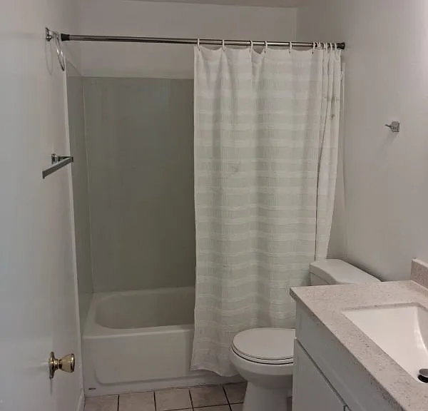 1319 Boylan Ave — Photo 4