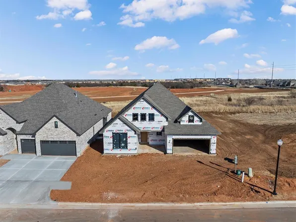 19324 S Country Dr, Edmond, OK 73012