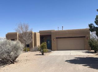 520 9th St NE, Rio Rancho, NM 87124