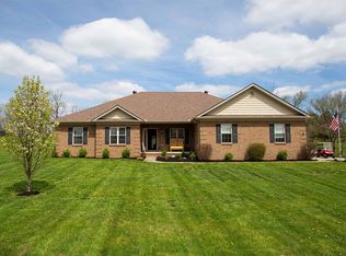 217 W Darbywood Dr, Frankfort, KY 40601