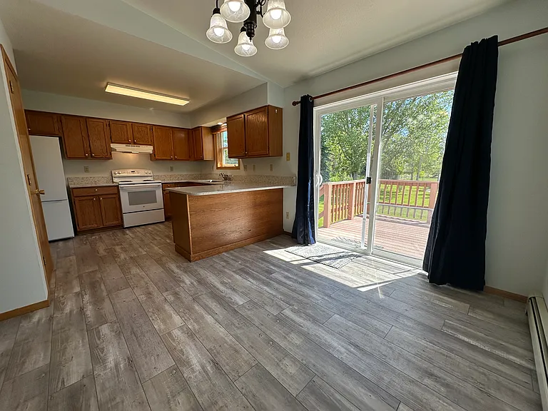 1030 Doane Rd — Photo 8