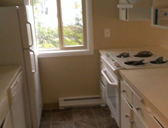 3rd image of 2621 14th Ave W APT 2
