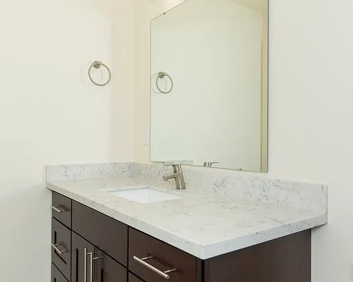 Go Long Apartments — Photo 24