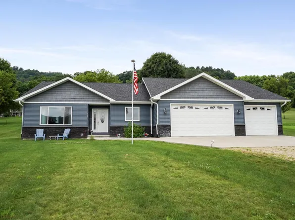 111 K-Ron LANE, Coon Valley, WI 54623