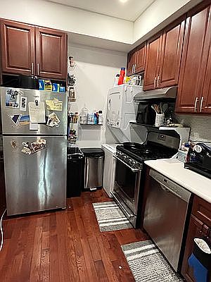 4th image of 419 E 84th St APT 3