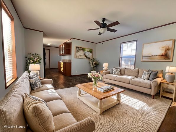 3510 N 9th St #284, Carter Lake, IA 51510