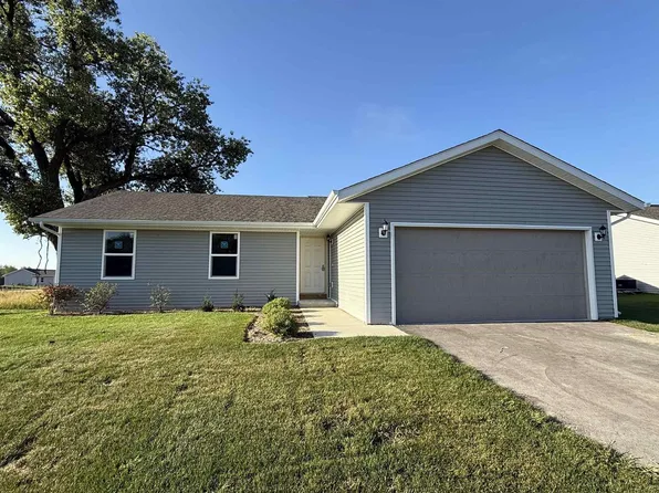 636 East Maple Beach Drive, Edgerton, WI 53534