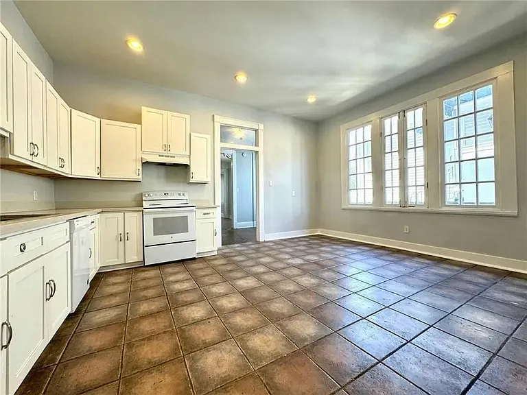 5939 Freret St #1 — Photo 12