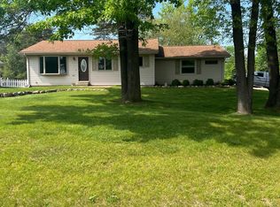 2140 W Drahner Rd, Oxford, MI 48371