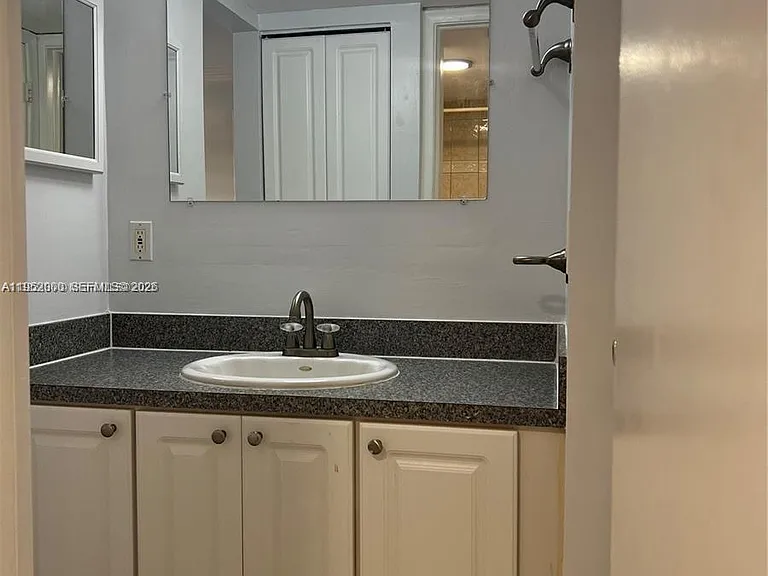 4111 Stirling Rd #308 — Photo 23