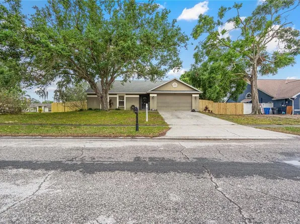 13215 Parkhurst Ct, Riverview, FL 33569