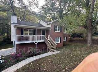 459 Oak Hill Cir, Stone Mountain, GA 30083