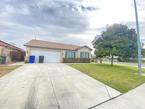 10200 Pyramid Peak Dr Photo 1