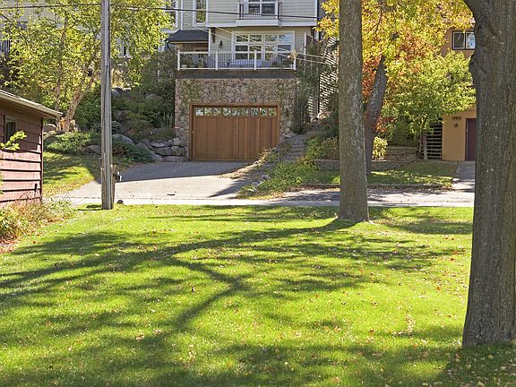 4th image of 16915 Grays Bay Blvd