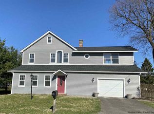 186 Commons Rd, Germantown, NY 12526