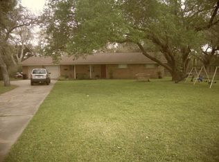 720 Western Ave, Angleton, TX 77515