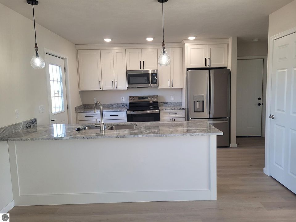1st image of 1645 Abbey Ct
