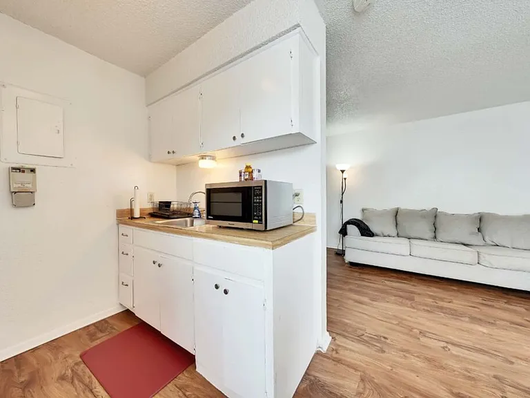 2803 Hemphill Park #B201 — Photo 18
