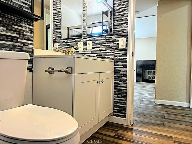 43401 Alep St — Photo 32