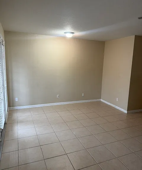 7735 Fairgrove Ave — Photo 13