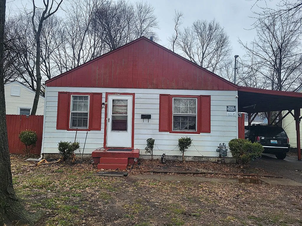 1625 Clara Ave photo 1