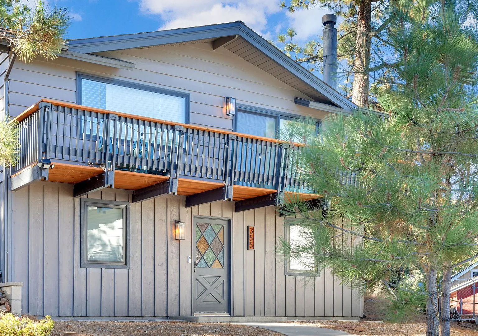 Charming Big Bear cCabin — Photo 1