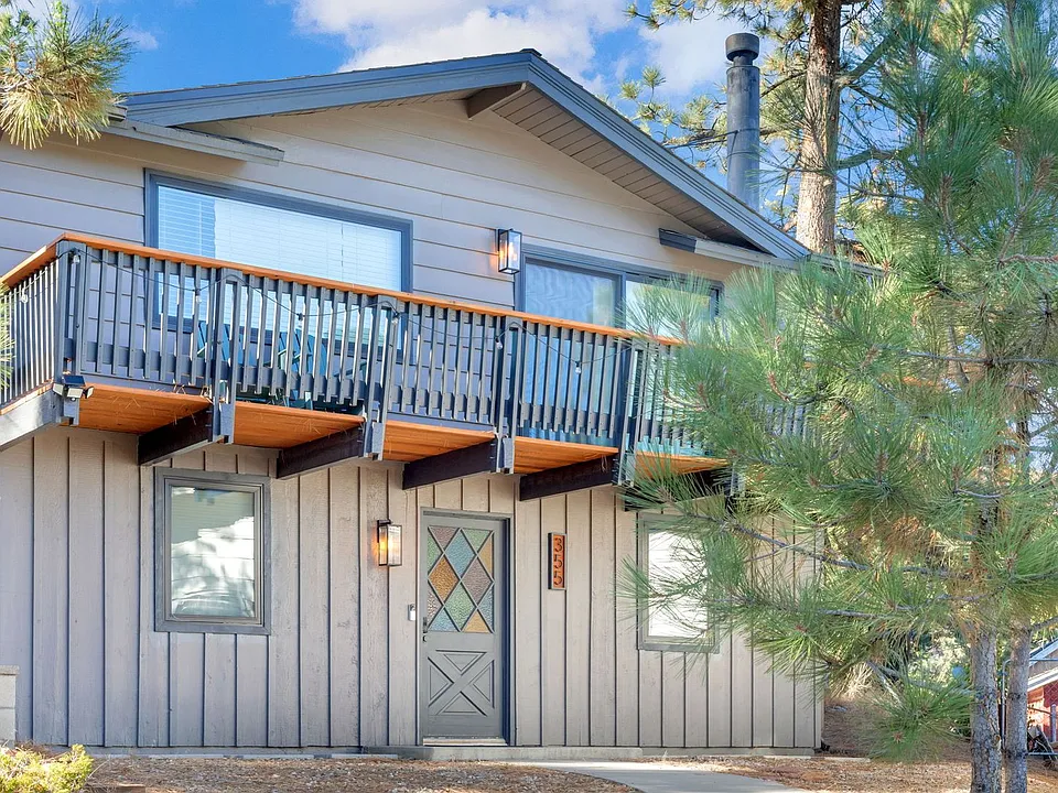 355 Mullins Dr