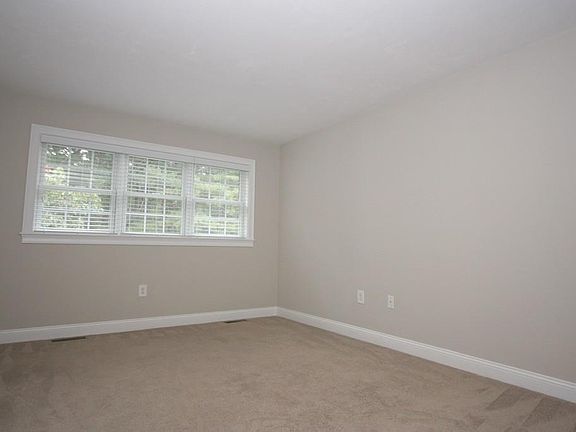 5th image of 64 Hastings St APT 205