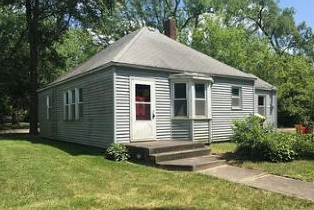 1st image of 1901 E 73rd Ave