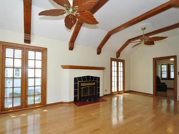 3411 South 92nd STREET, Milwaukee, WI 53227