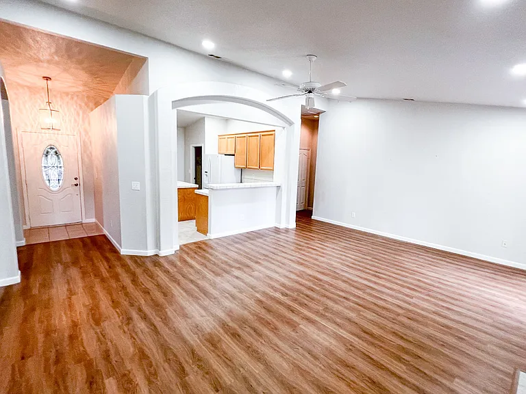 5403 Sage Ct — Photo 5