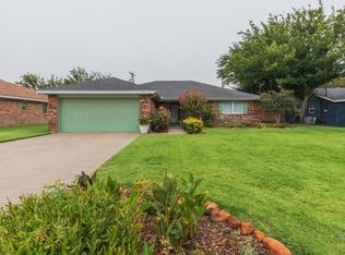 7210 Gainsborough Rd, Amarillo, TX 79106