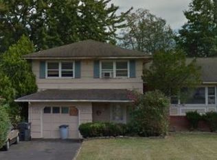 106 Griffith Dr, Whippany, NJ 07981