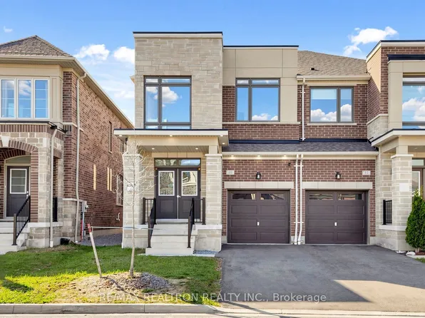 10 Hinkson St, Whitby, ON L1P 0N7