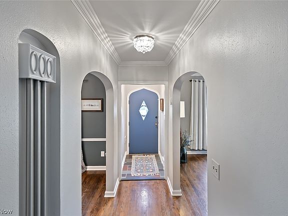 5th image of 3555 Sutherland Rd