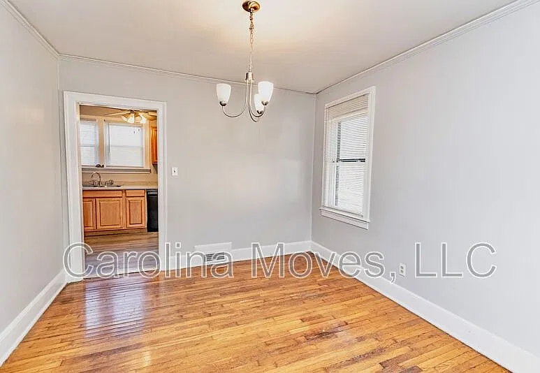 3 bed, 1.0 bath, 1380 sqft, $1,295 — Photo 4