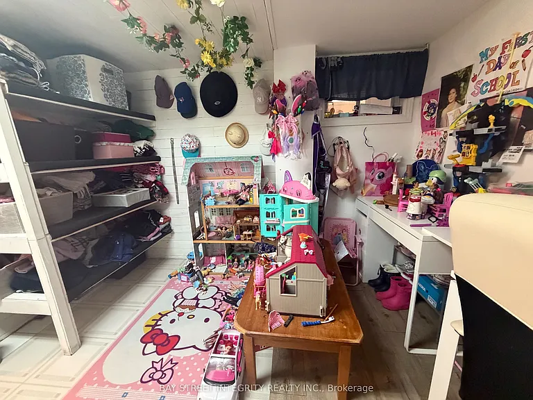 5110 Nishga Ct — Photo 23