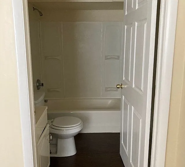 125 S McDonald St #11 — Photo 4